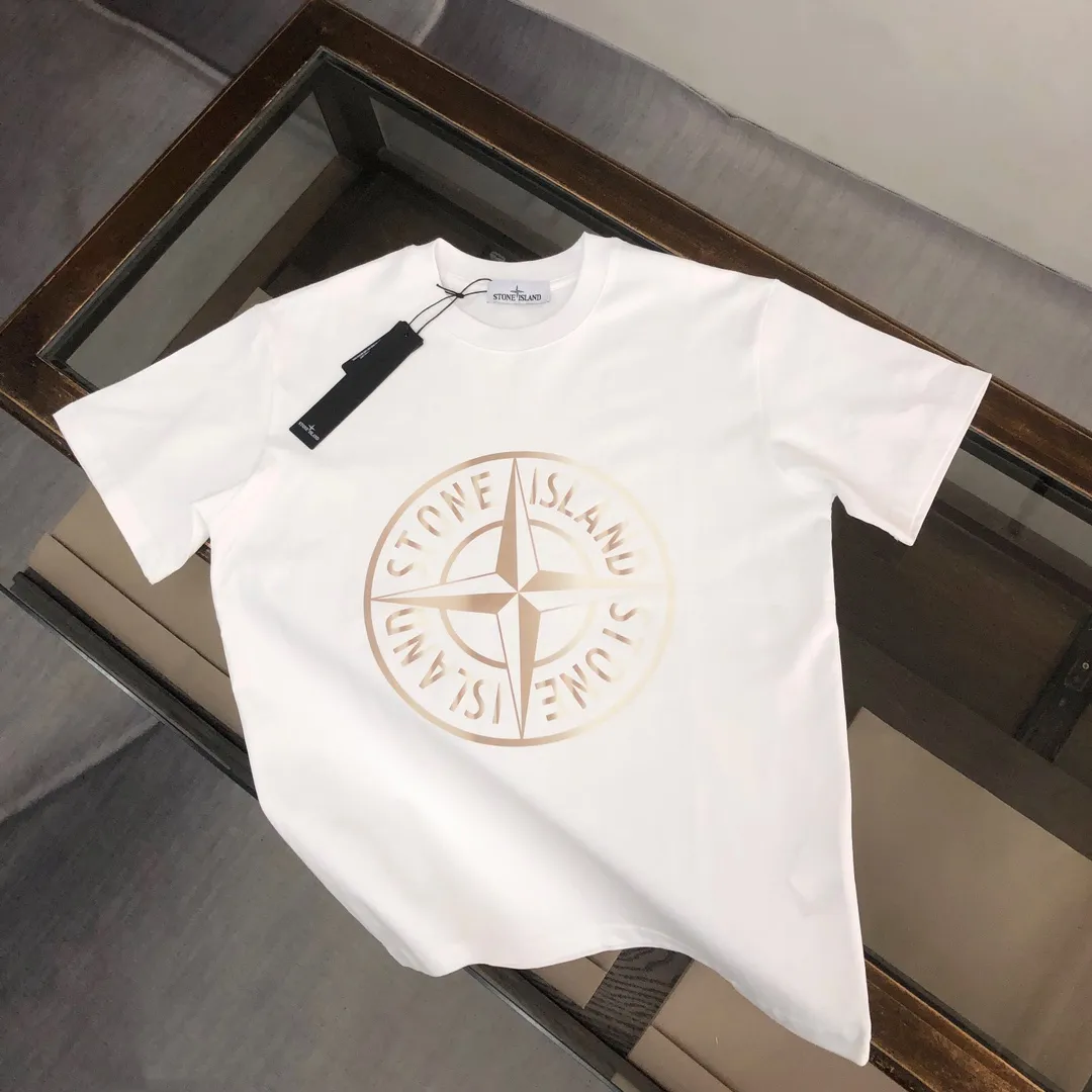 P180 Stone Island 2025 latest T-shirt, couple style ~ Original order, fashionable and casual short T-shirt, specially made of customized cotton fabric ~ Cotton T-shirt ~ Pre-washed to prevent deformation and shrinkage problem, more comfortable and breathable on the body ~ All available from stock ~ Unique design style, trendy must-have item, complete with three standards 👍 Color: black/white Size: S M L XL (larger version, please indicate your height and weight when placing an order)